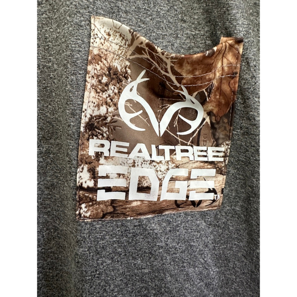 Men's Realtree Edge T-Shirt Size L Gray Camo Pocket Performance Shirt - Picture 3 of 6